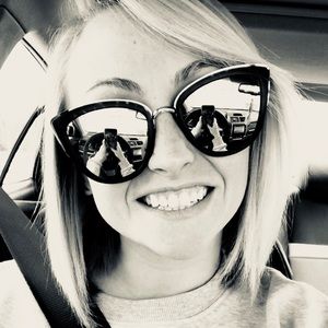 Meet your Posher, Megan